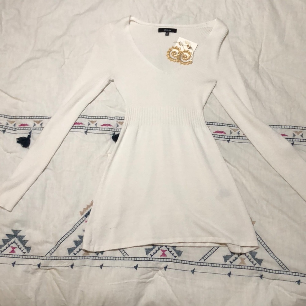 Express long figure framing sweater